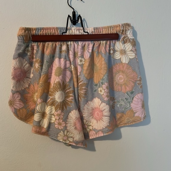 Wild Fable Terry Pattern Shorts - Picture 2 of 3